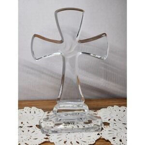 Towle 24% Lead Crystal‎ Cross Frosted Rose Figurine Made in Poland Free Standing